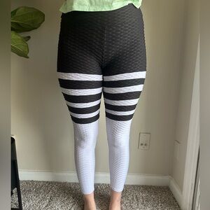 Black & white | scrunch leggings